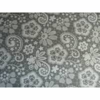 9,80 EUR/m Stoff Baumwolle - weiße Blumen auf grau / Spitzenoptik Bild 1
