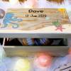 Erinnerungskiste, Holzkiste mit Geburtsdatum und Name für Kinder, aus Holz, Holzbox für Babys, individuelle Holzkiste mi Bild 2