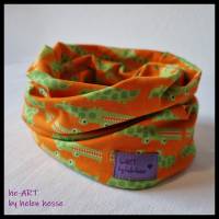 Beanie-Loop für Kleinkinder - gleichzeitig Mütze und Loop - KU 46, genäht aus Jersey in orange-hellgrün, von he-ART by helen hesse Bild 6