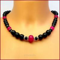 Halskette "Jaglaia" pink Jade, Onyx schwarz, Strass, versilbert,Magnetverschluss Bild 2