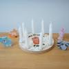 Geburtstagskranz aus Holz, mit 8 Löchern kompatibel zu Grimm, Tischdekoration für Kindergeburtstag, Geschenk zur Geburt, Motiv: Eule Bild 5