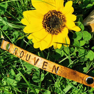 Lederarmband mit geprägtem Namen für Jungs (LAK4) 