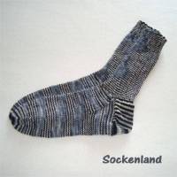handgestrickte Socken, Strümpfe Gr. 44/45, in schwarz, grau und wollweiß, Herrensocken, Einzelpaar Bild 1