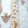 Messlatte aus Holz für Kinder, personalisiert mit Name und Motiv, Messleiste individualisiert als Geschenk zur Geburt, Motiv: Giraffe Bild 3