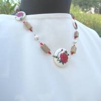 Halskette aus Treibholz und hübschen Porzellanperlen Bild 2