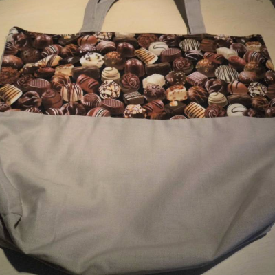 Tasche / Beutel mit einem Motiv von Pralinen und Schokolade Stofftasche der Umwelt zuliebe