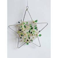 Dekorativer Weihnachtstern: Drahtstern als Dekoanhänger mit Silberdraht und Perlen Grün 11 cm Bild 1