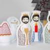 Krippenfiguren Heilige Familie Weihnachtsdeko X-Mas bestickte LED-Teelichtcover weißer Filz weihnachtliche Dekoration Bild 3
