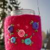 Kleine Hänge-Filzvase mit Blumenstickerei Bild 3
