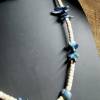 Halskette in Holz-Optik, naturfarbend mit blauen Elementen, Vintage-Stil, Hippi,  (HK16) Bild 3
