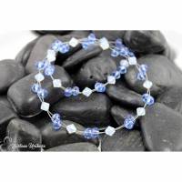 Wunderschöne elegante Kette, weiß & hellblau - zauberhafte Kristalle und funkelnde Glasrondelle - Halskette blau / weiß Bild 1