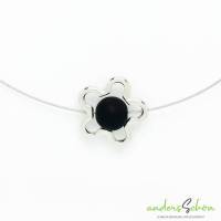 Blumenkette mit schwarzer Polaris-Perle Bild 1