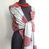 Designer Schal mit Muster in Grau und Rot, Avantgarde Stola mit Streifen, außergewöhnliches Tuch aus Wolle Bild 4