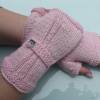 Handgestrickte Armstulpen mit passenden Knöpfen in einem schicken rosa, ONE SIZE Bild 2