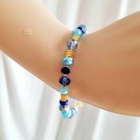 blaues Armband aus glitzernden Glasperlen, elegantes blaues Armband aus Glasschliffperlen Bild 2