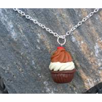 3 D  Cupcake  Halskette  kawaii sweet mit Kirsche Bild 1