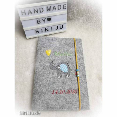 personalisierte U-Heft-Hülle aus Wollfilz | Schutzhülle mit Namen | Geschenk zur Geburt , Babyparty oder einfach so