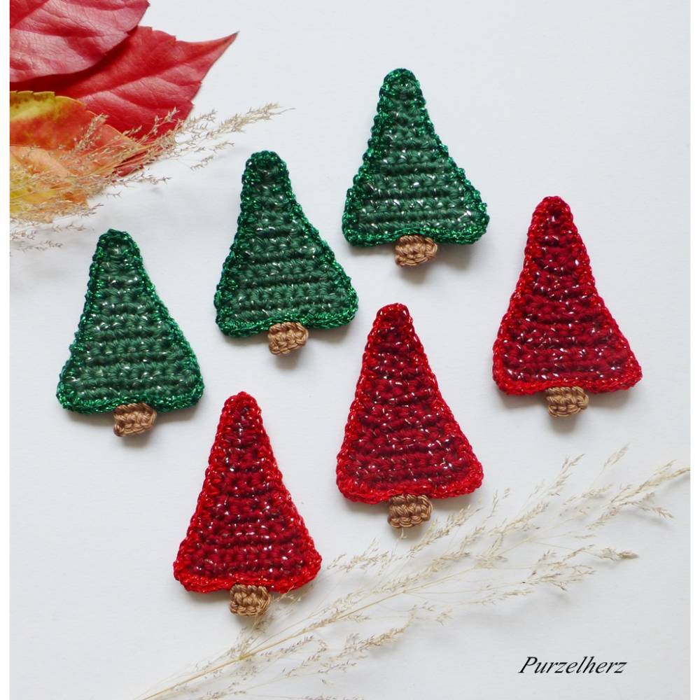 3 gehäkelte Tannenbäume nach Wahl rot oder grün Glitzer - Häkelapplikation,Streudeko,Tischdeko,Weihnachten,Gastgeschenk Bild 1