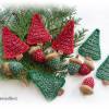 3 gehäkelte Tannenbäume nach Wahl rot oder grün Glitzer - Häkelapplikation,Streudeko,Tischdeko,Weihnachten,Gastgeschenk Bild 5