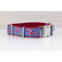 Hundehalsband mit Rosen, rot, rauchblau, Blumen, Hund, Haustier, Welpe, romantisch, floral Bild 1