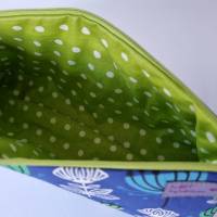 Kosmetiktasche "Blumen" Größe M, in blau-grün, aus Baumwollstoff genäht, von he-ART by helen hesse Bild 4