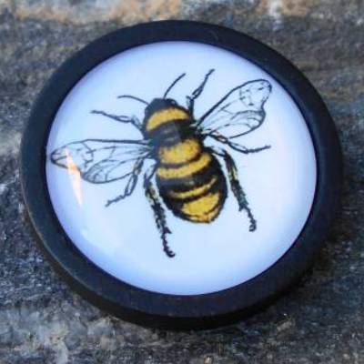 Biene Holzbrosche rund mit Glascabochon Bienen