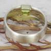 Ring Silber 925/- mit Peridot in einer Goldfassung Bild 8