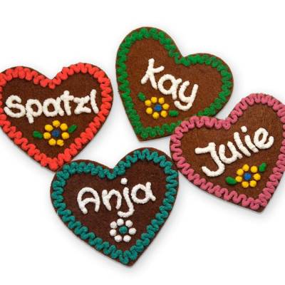 Filzherz Dirndl Accessoires mit Namen - Anstecker Namensschild für Volskfeste - Herz personalisiert Button Brosche