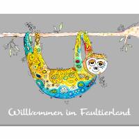 personalisierte Fußmatte Faultier, mit und ohne Spruch: Willkommen im Faultierland, 40 x 60 cm, waschbar rutschfest Bild 1