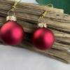 2,5 cm, pinke, matte Weihnachtskugel-Ohrringe "X-Mas" aus Glas * Weihnachtsohrringe * Weihnachtskugelohrringe * Bild 4