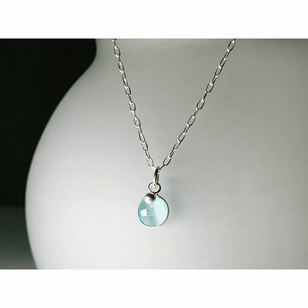 925 Sterling Silber Halsketten für Frauen mit blauen Steinen und Zirkonia Edelsteinen Namana Tautropfen-Anhänger mit Halskette für Damen Silberhalskette mit Geschenkbox 