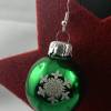 3cm, grüne, glänzende Weihnachtskugel-Ohrringe "X-Mas" Schneeflocke * Weihnachtsohrringe * Weihnachtskugelohrrin Bild 3