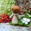 Blumenkind Steinpilz für den Jahreszeitentisch im Herbst,  Pilz Filzpüppchen und Deko Figur Bild 5