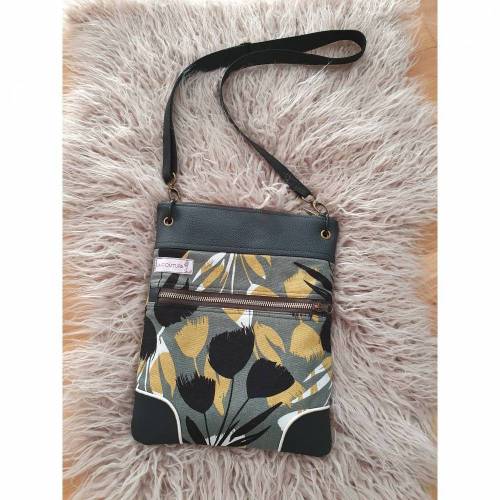 Praktische Umhängetasche für jede Gelegenheit im Tulpen- Design