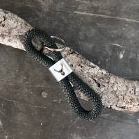 Schlüsselanhänger aus Segelseil mit graviertem Rentierkopf mit silberfarbenem Schlüsselring Bild 5