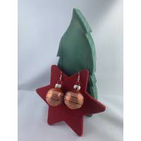 3cm orangene / bronzefarbene glänzende Weihnachtskugel-Ohrringe, dünne weiße Streifen * Weihnachtsohrringe * Christbaumk Bild 1