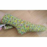 Handgestrickte Socken aus handgefärbter Wolle, Größe 38/39, Stricksocken, gestrickte Strümpfe Bild 1