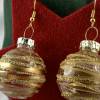 3cm klare Weihnachtskugel-Ohrringe mit goldfarb. Streifen + Glitzer * Weihnachtsohrringe * Weihnachtskugelohrringe* Chri Bild 5