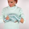 Gestrickte Armstulpen aus Mohair mit Muster in Eisblau, Pulswärmer, Größe S, Handstulpen, Geschenk für Frauen, Unikat Bild 6