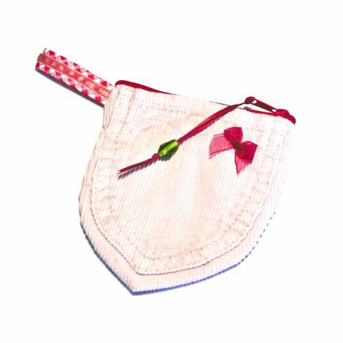 Kleine Upcycling-Tasche Cord rosa hellgrün geblümt, Kleingeldtasche, Geldbörse, Portemonnaie, Kopfhöhrertasche, Unikat