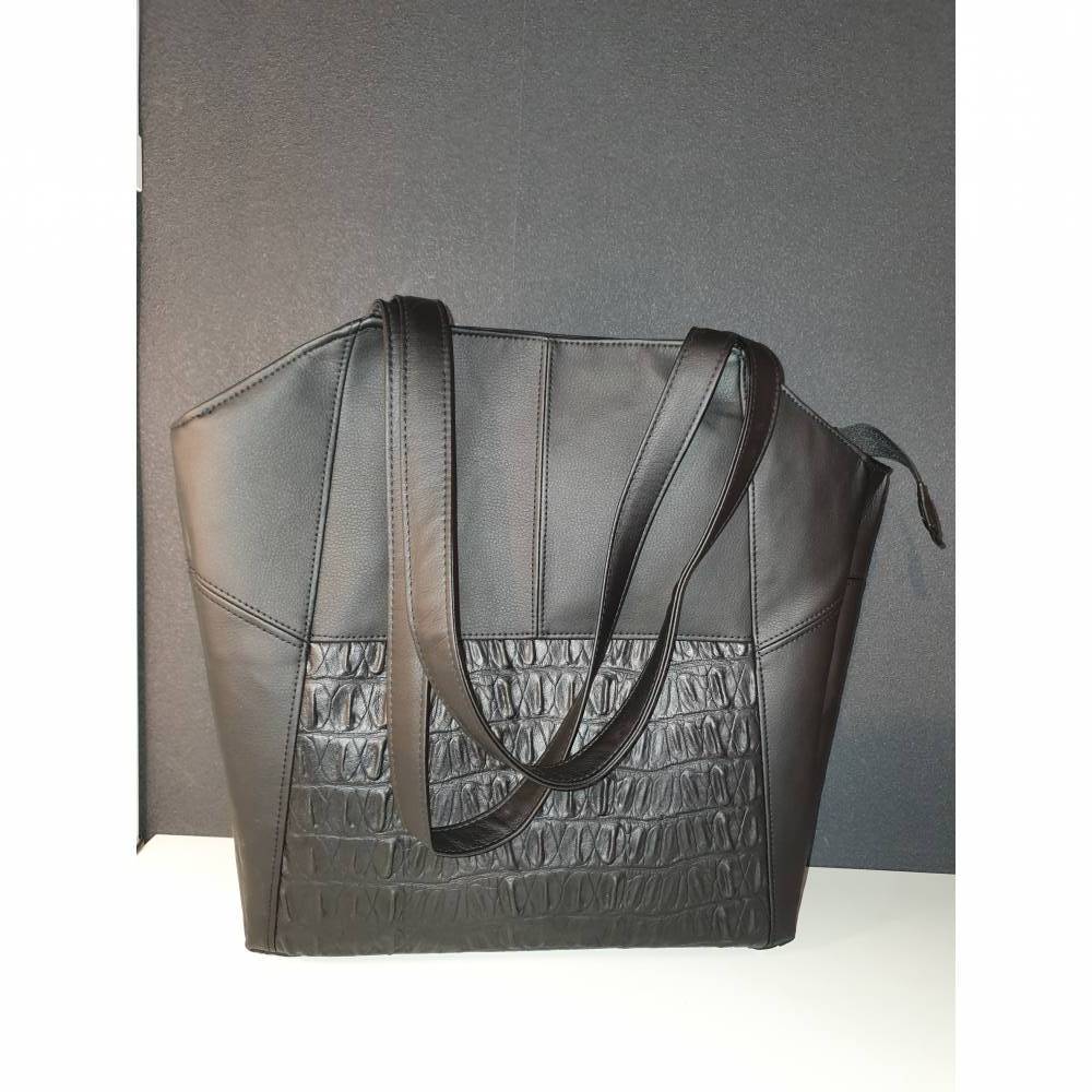 Genähte Handtasche aus Kunstleder - schwarz - Bild 1
