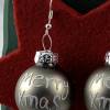 3cm silberf. matte Weihnachtskugel-Ohrringe weiße Schrift Merry Xmas * Weihnachtsohrringe * Weihnachtskugelohrringe* Chr Bild 3