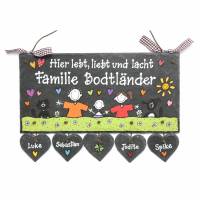 Schiefertafel Türschild Happy Family mit Herzanhänger, Familientürschild personalisiert, Schiefertürschild mit Namen Bild 1