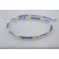 Blaue Halskette, tribal, Glasperlen, Brautschmuck, Schmuck, weiß, blau, boho, bohemian, necklace, beads, Halsschmuck, Schmuck, Kette Bild 1