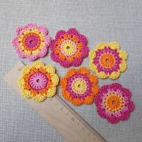 Häkelblume aus 100% Baumwolle in Wunschfarben, Größe 6 cm Bild 2