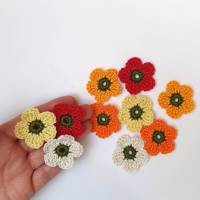 10 Häkelblumen , Häkelapplikation Blüten, rot gelb orange Bild 4