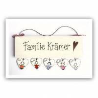 Türschild Holz HAPPY FAMILY in shabby weiß individuell handbemalt mit Herzanhänger Bild 1