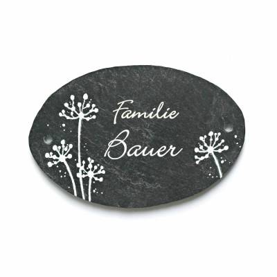 Geschenk Türschild aus Schiefer für Familien mit Name personalisiert. Wetterfestes Schieferschild oval mit Pusteblumen.