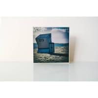 Sylt Strandkorb maritim Sand Urlaub Foto auf Holz, im Quadrat, 13 x 13 cm Bild 1
