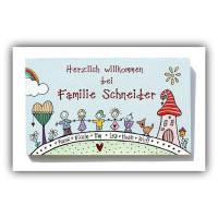Türschild für Familien personalisiert mit Namen und Figuren. Haustürschild aus Holz. Blaues Familientürschild handbemalt Bild 1